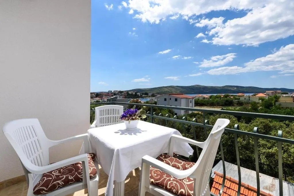 Apartment In Seget Vranjica With Sea View, Balcony, Air Conditioning, Wifi 5142-3 0*,