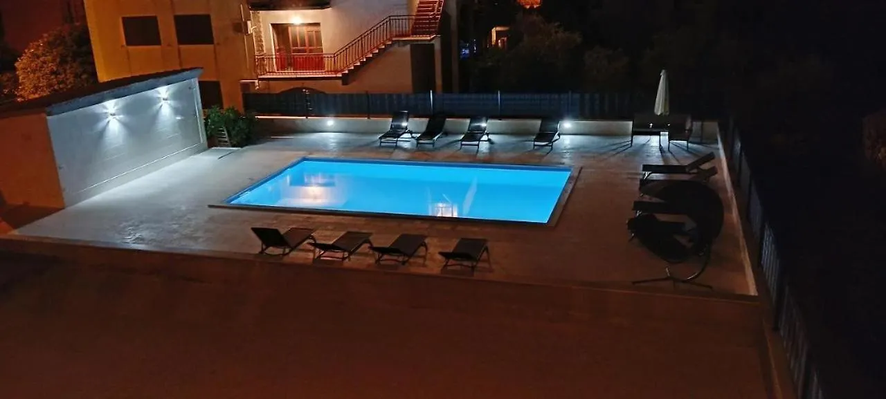 Apartment In Seget Vranjica With Sea View, Balcony, Air Conditioning, Wifi 5142-3